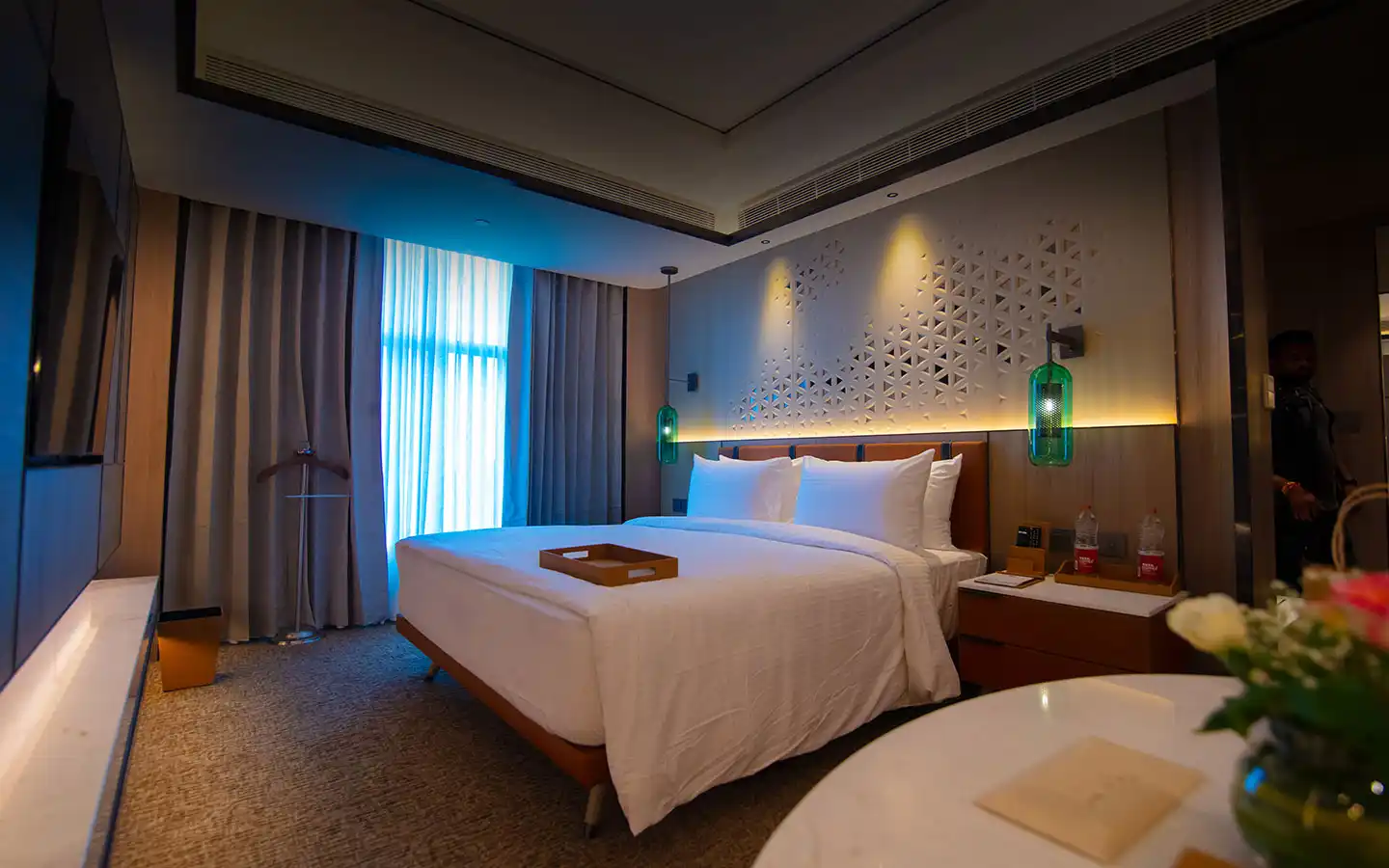 Superior Room Club
